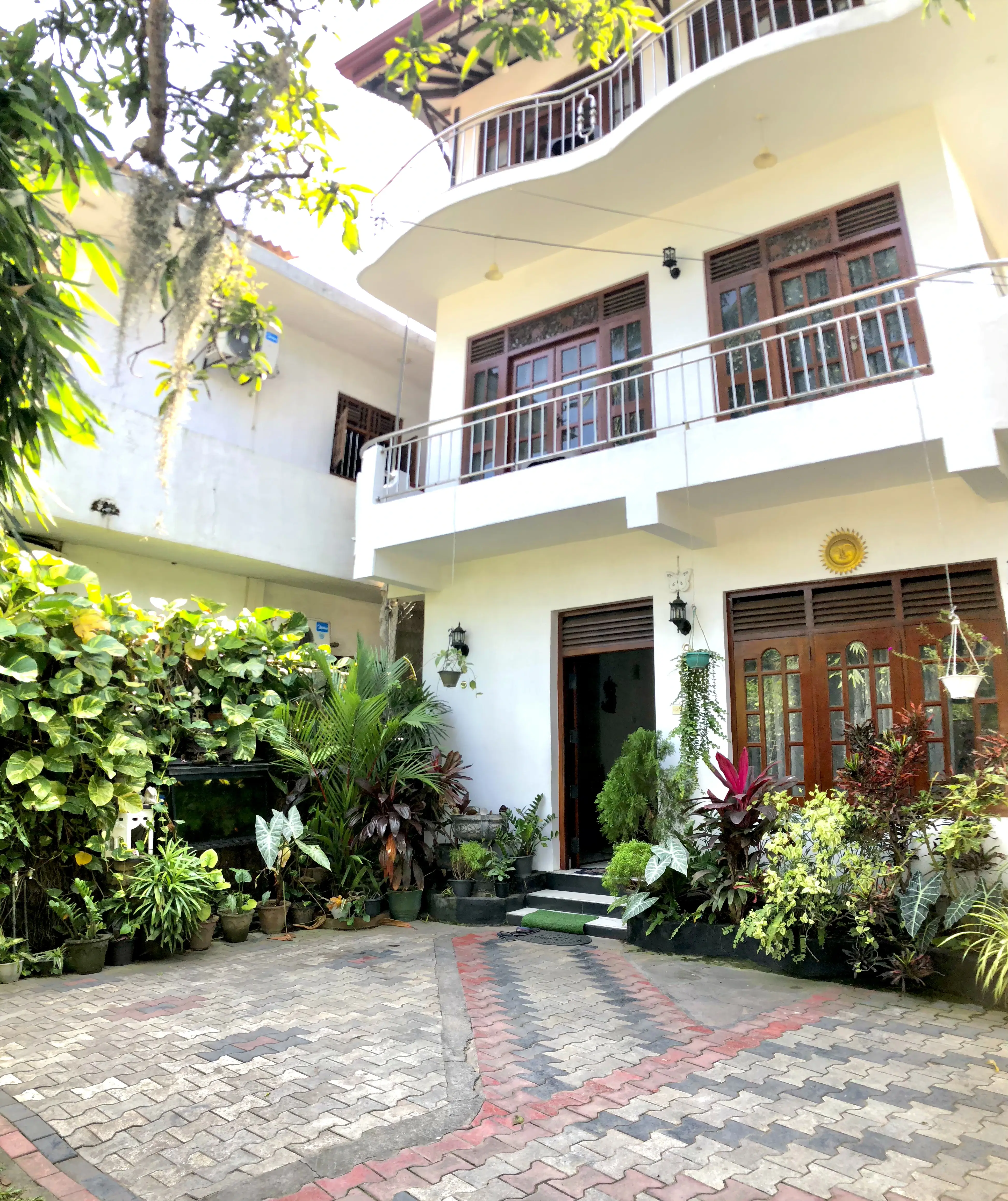 About JJ Villa